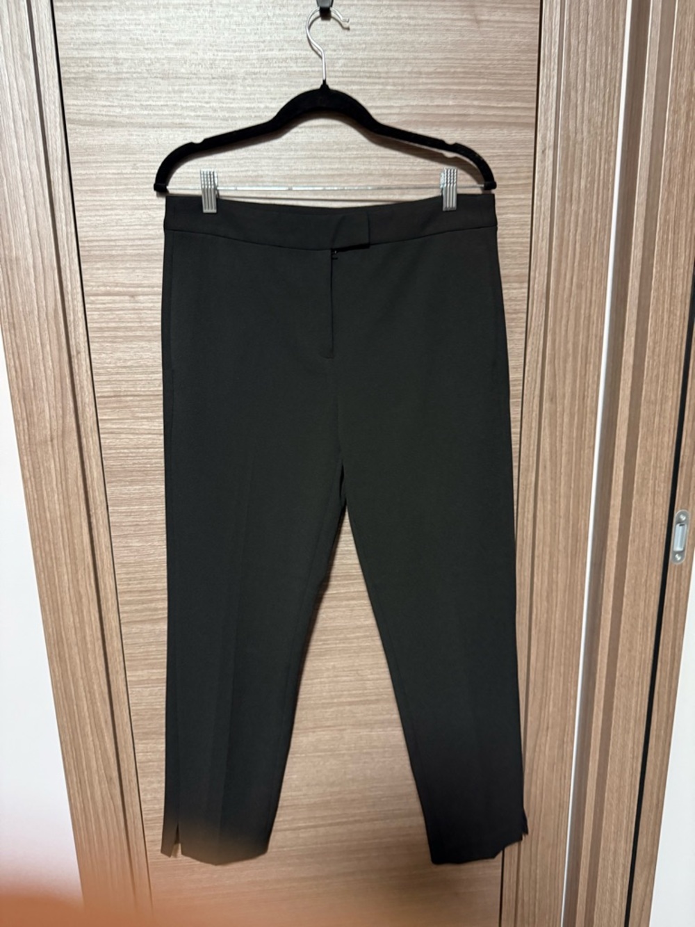 DKNY Black Cropped Ankle Pants